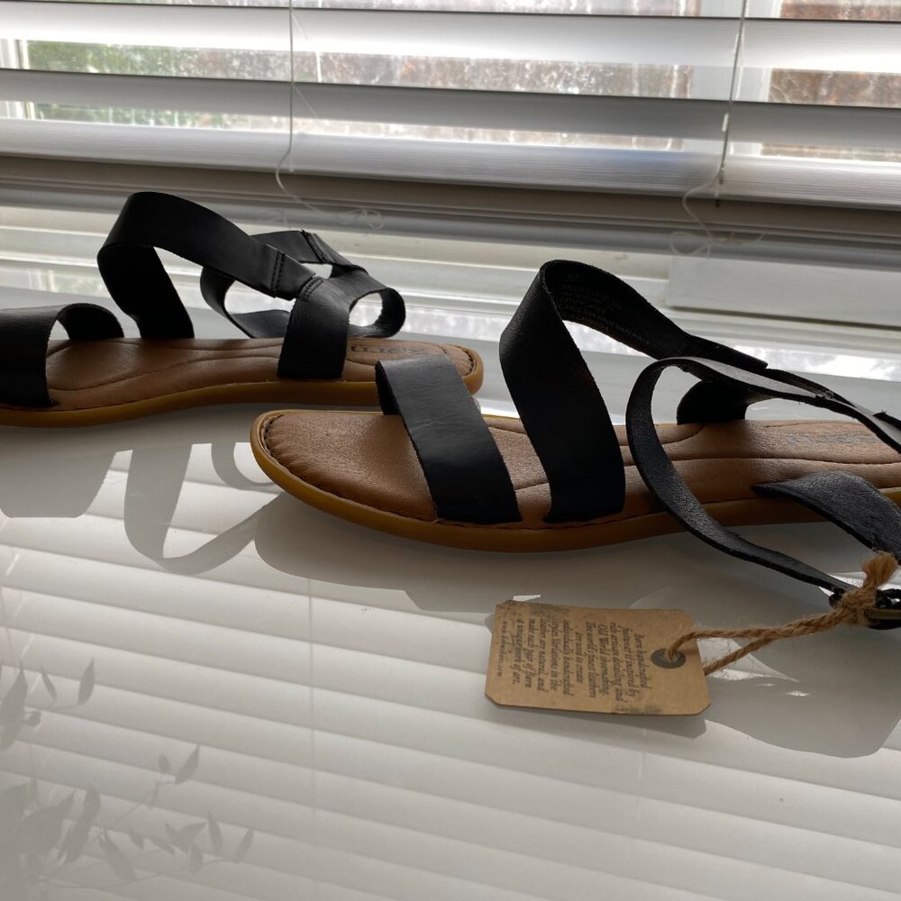 NWT Born Women's Black Leather Sandal with Ankle Strap & Buckle - Size 8